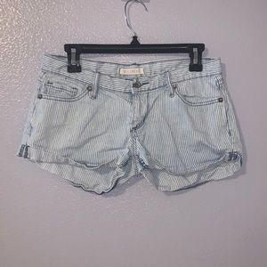 Bullhead blue white striped jean shorts